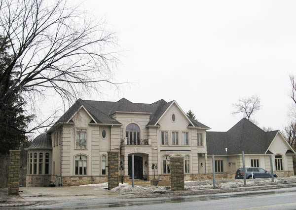 Uni-vative Designs Inc. Custom Homes