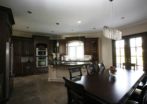 Uni-vative Designs Inc. Custom Homes