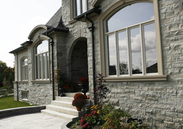 Uni-vative Designs Inc. Custom Homes